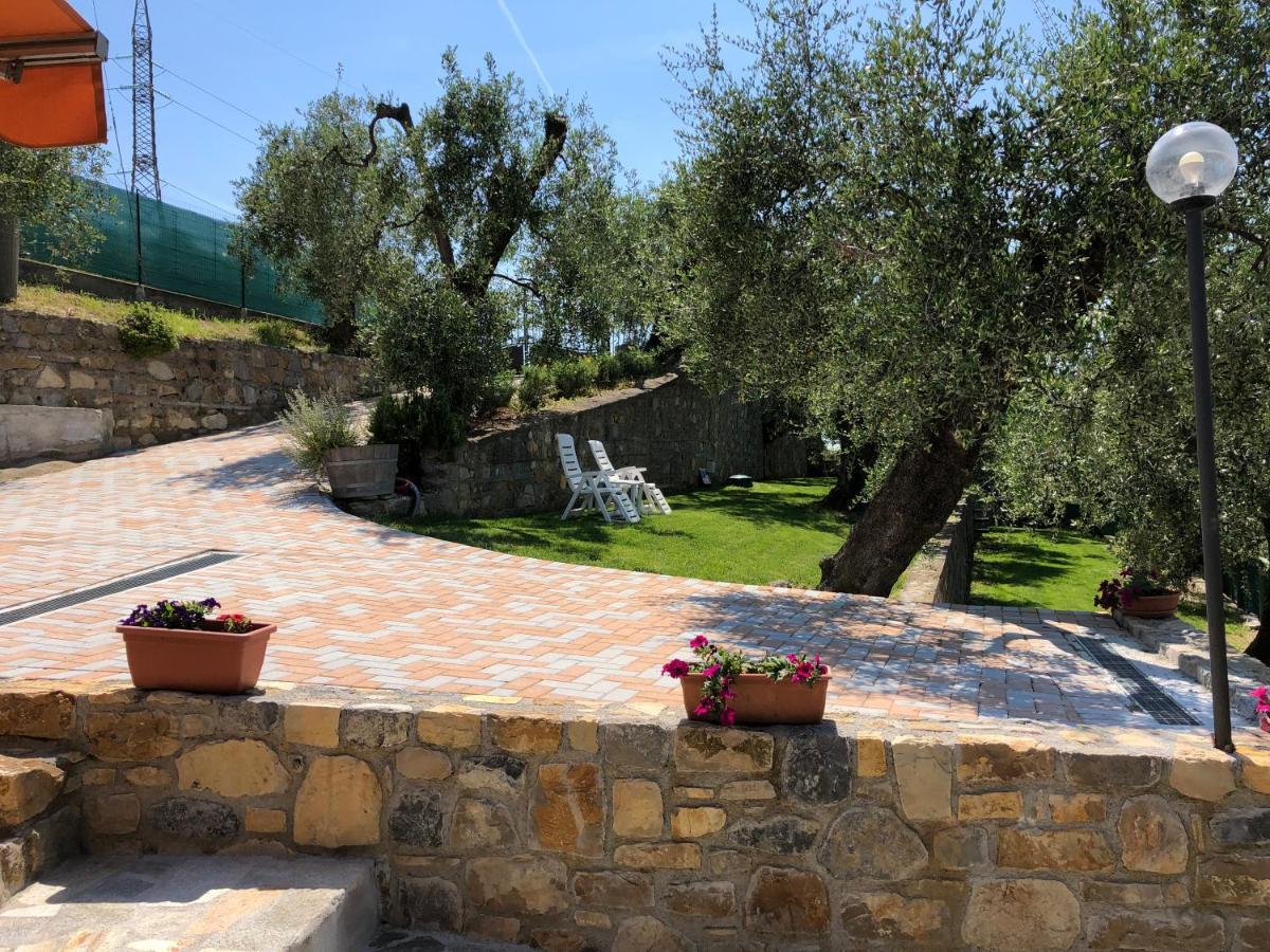 Casa Vacanze Uliveto Бордигера Экстерьер фото